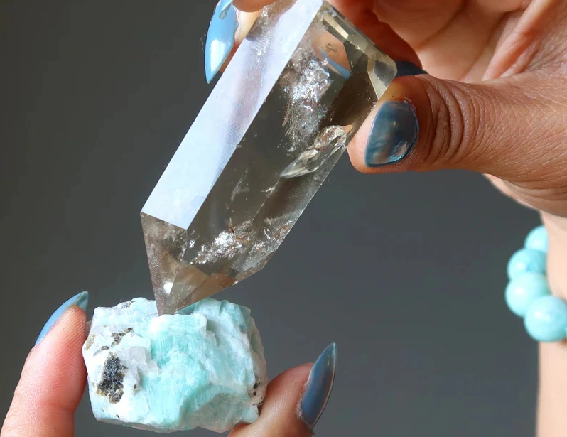 Learn Genuine vs. Natural Crystal Identification in 5 Mins (And Never Buy Fakes Again!)